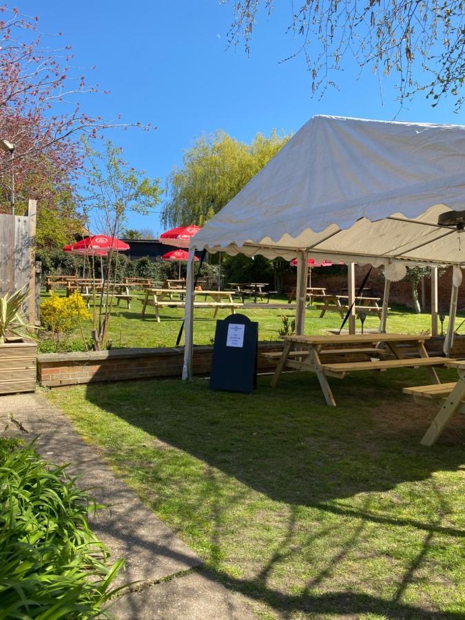 The Old Ship Inn Lowdham ภายนอก รูปภาพ