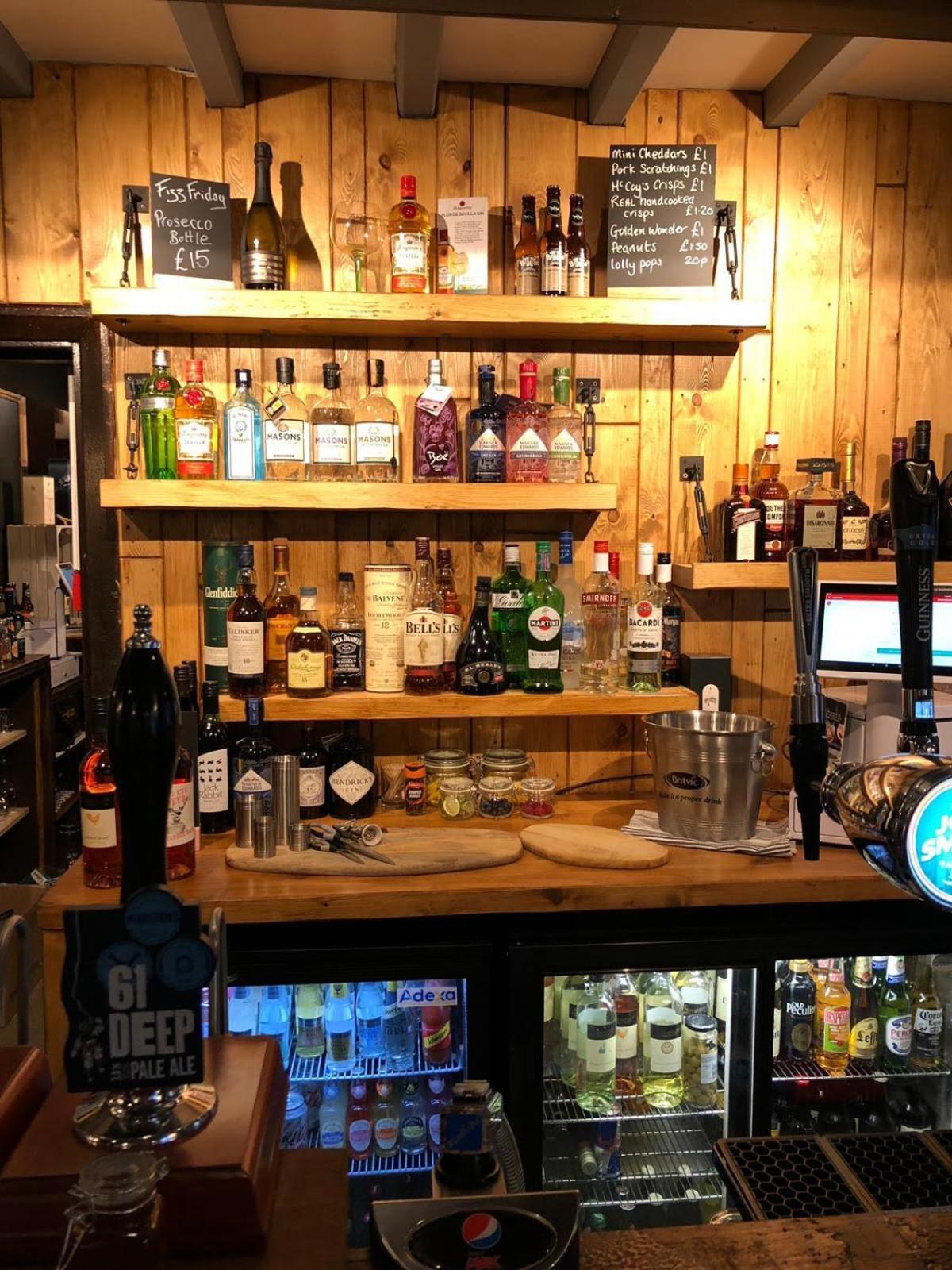 The Old Ship Inn Lowdham ภายนอก รูปภาพ