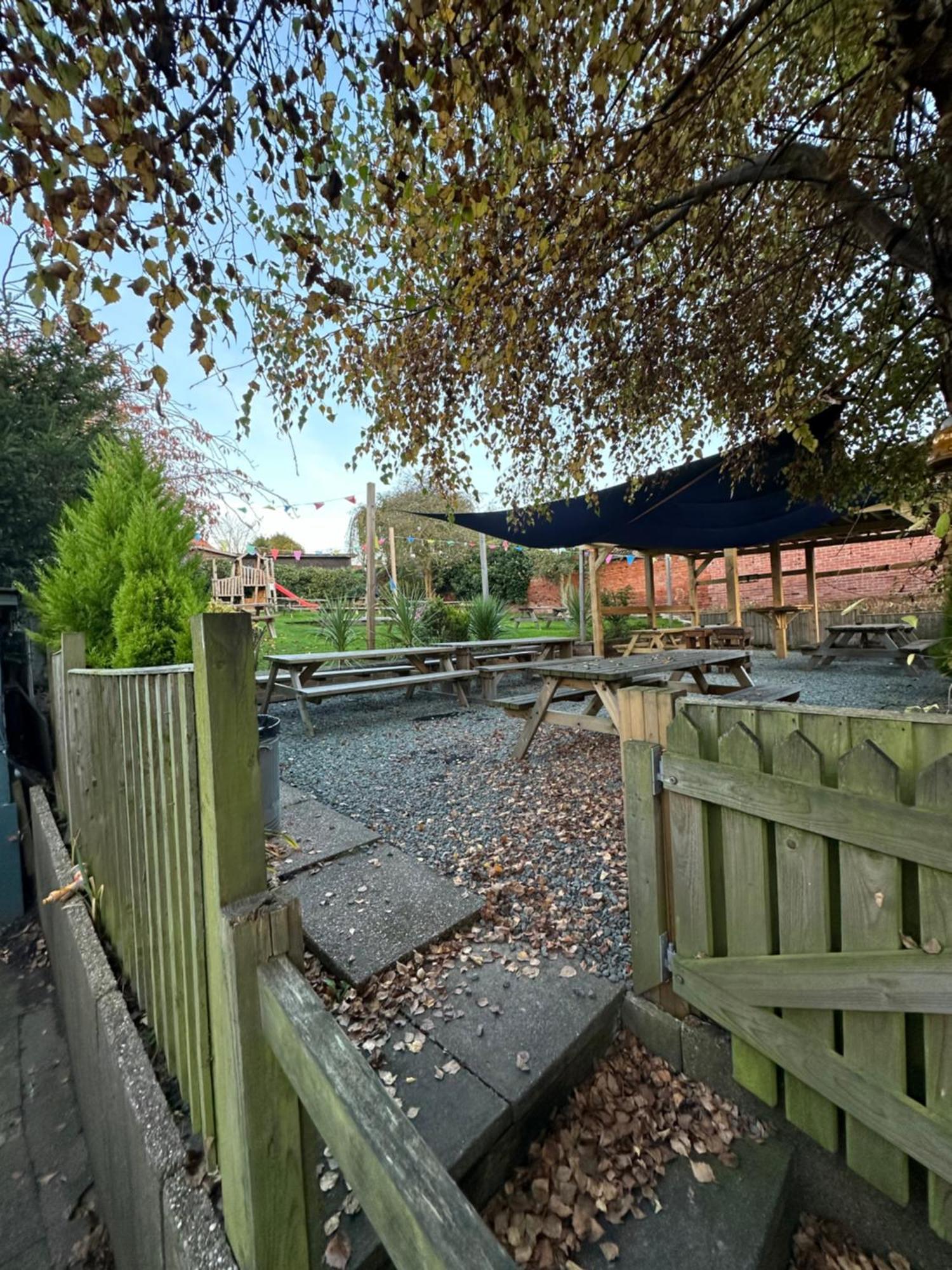 The Old Ship Inn Lowdham ภายนอก รูปภาพ