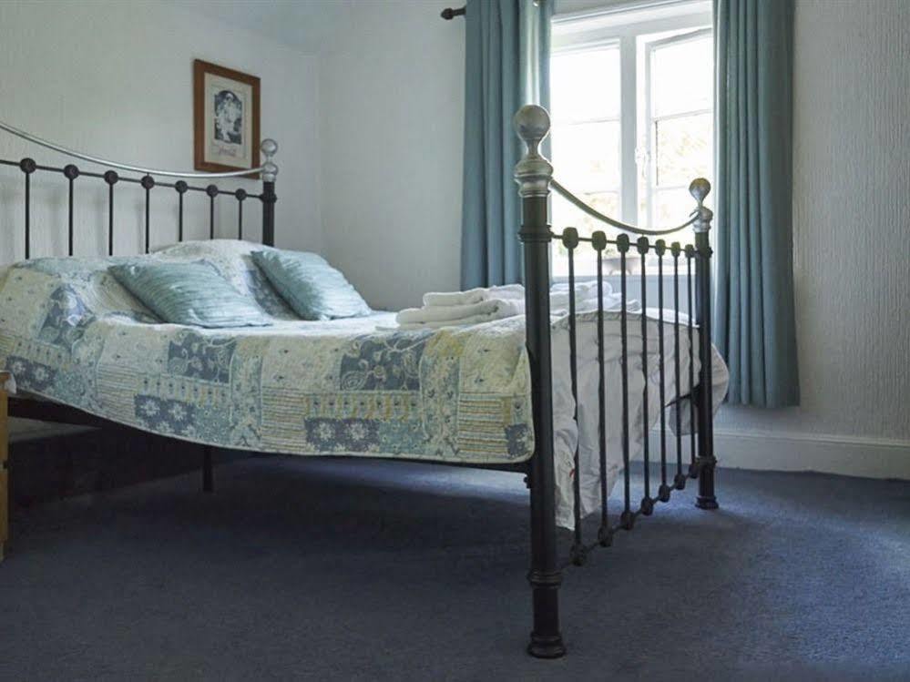 The Old Ship Inn Lowdham ภายนอก รูปภาพ