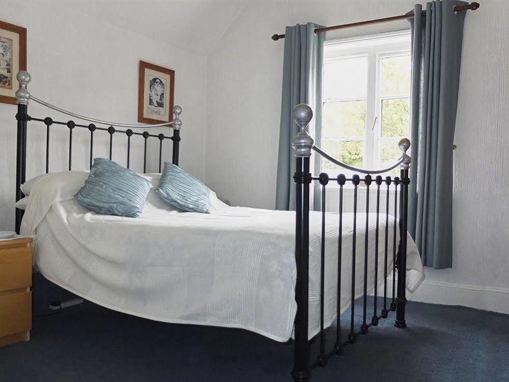 The Old Ship Inn Lowdham ภายนอก รูปภาพ